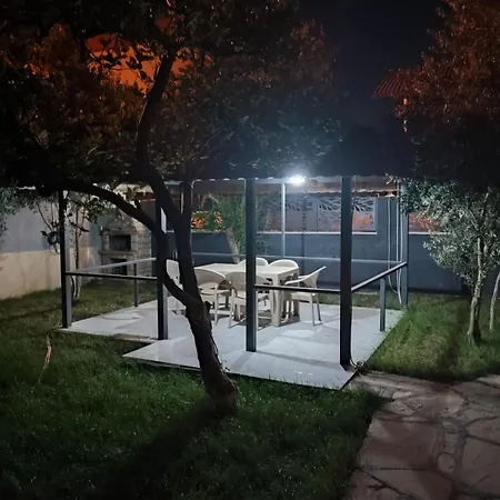 Hakan Apartment *