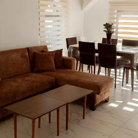Hakan Apartment Side