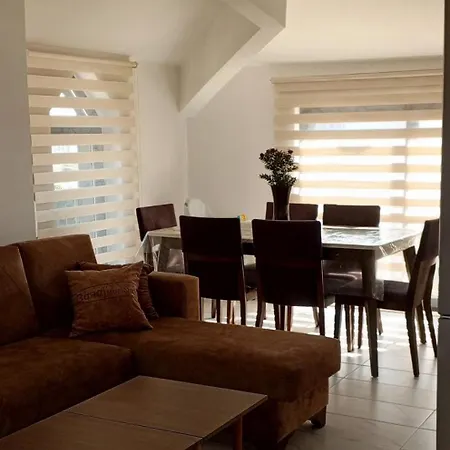 Apartment Hakan *